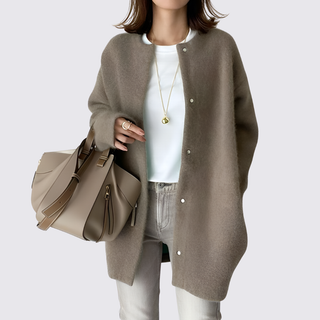 Lange Strickjacke mit Druckknöpfen für Damen