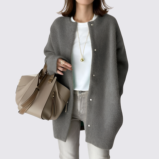 Lange Strickjacke mit Druckknöpfen für Damen