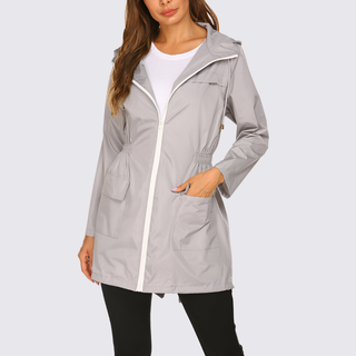 Taillierte Jacke mit Kapuze für Damen