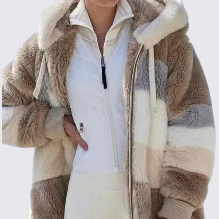 Damen Kapuzenjacke mit Reißverschluss – Weiches Teddy-Material – Lässige Passform