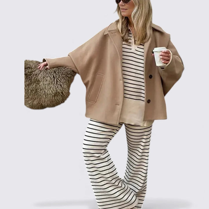 Damen Mantel mit Knopfleiste – Kurzer Mantel – Gerader Schnitt