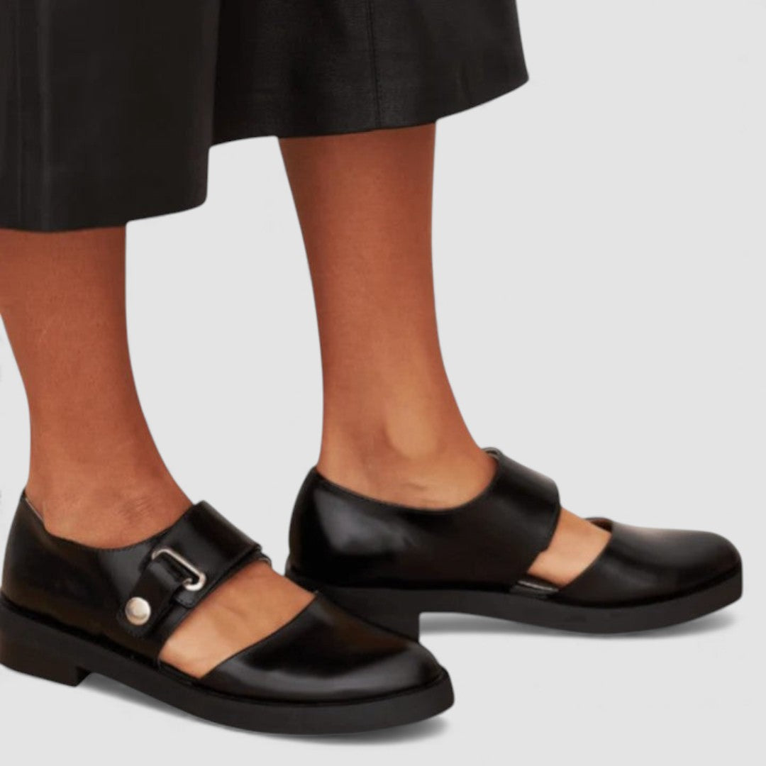 Damen Schuhe mit Schnallenriemen – Riemchen Schuhe – Flache Sohle