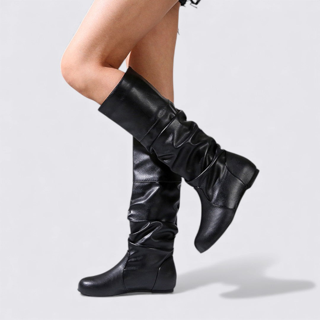 Damen Stiefel – Flacher Absatz – Geraffter Schaft