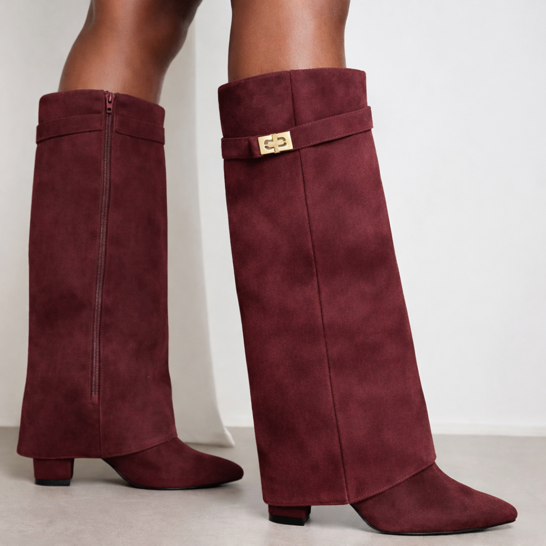 Damen Stiefel mit Schnallenriemen - Kniehohe Stiefel - Suede Shark Boots