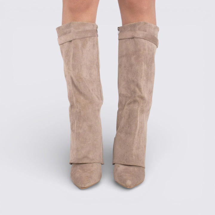 Damen Stiefel mit Schnallenriemen - Kniehohe Stiefel - Suede Shark Boots