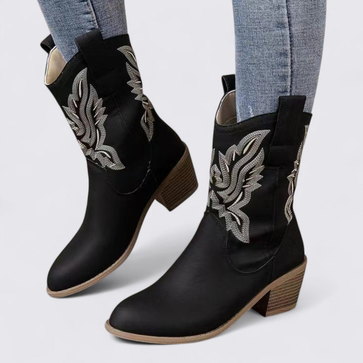 Damen Stiefel mit Stickerei – Blockabsatz – Mittelhoher Schaft