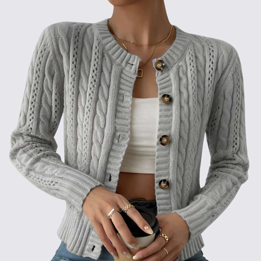 Damen Strickjacke mit Knopfleiste – Zopf Strickjacke – Kurz Geschnitten